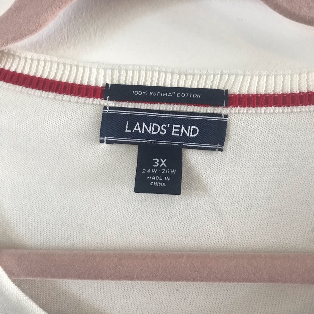 Gorgeous Christmas top Size 3X.